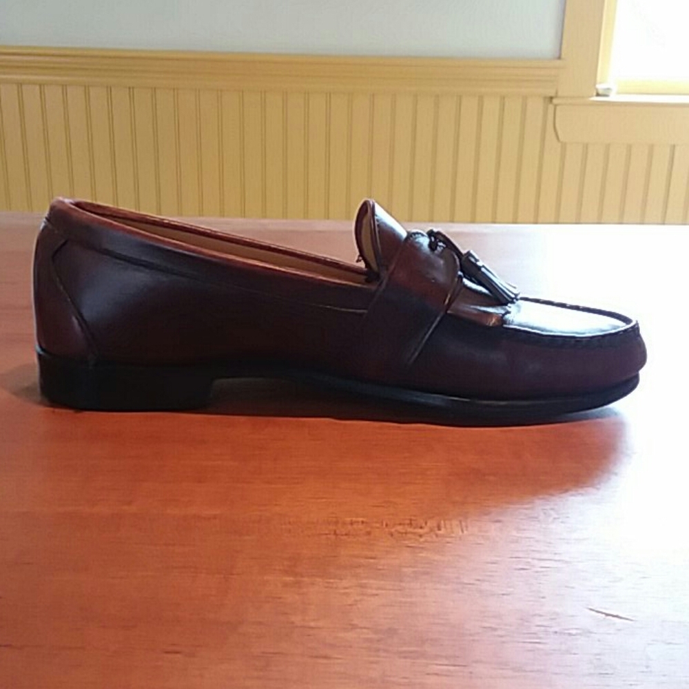 Allen Edmonds Waterville Loafers 11.5D Calfskin Burgundy